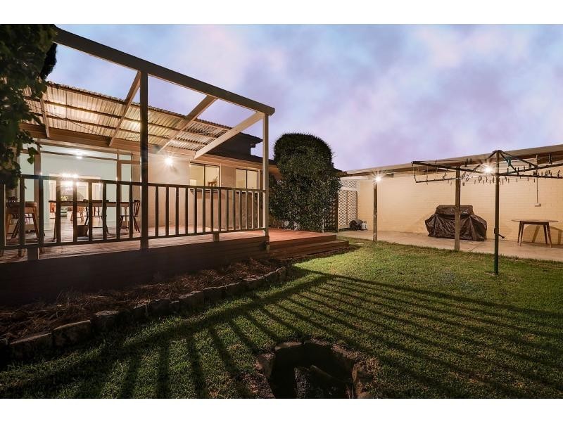 13 McIntyre Drive, Altona VIC 3018