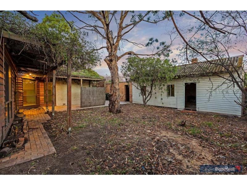 12 Strong Street, Spotswood VIC 3015