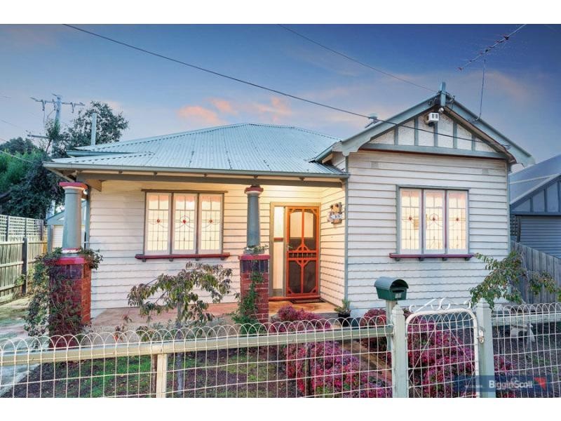 15 Studley Street, Maidstone VIC 3012