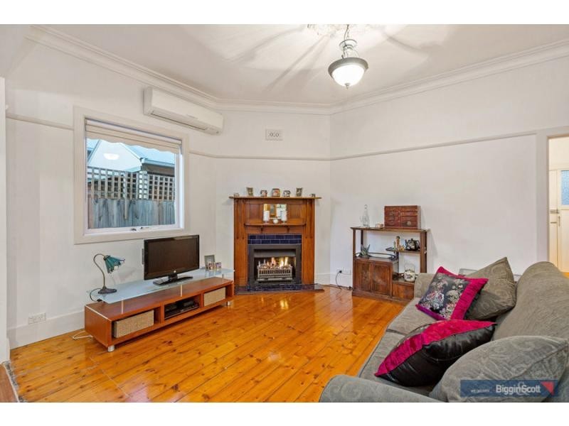 15 Studley Street, Maidstone VIC 3012