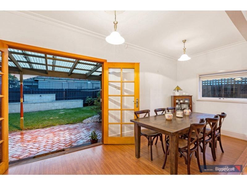 15 Studley Street, Maidstone VIC 3012