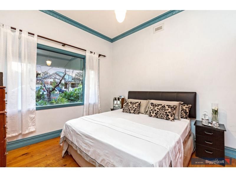 47 Queensville Street, Kingsville VIC 3012