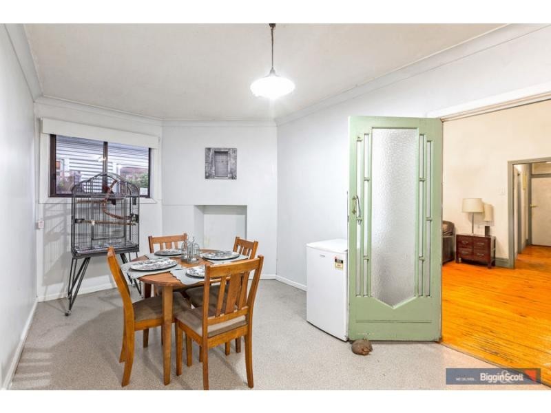 47 Queensville Street, Kingsville VIC 3012