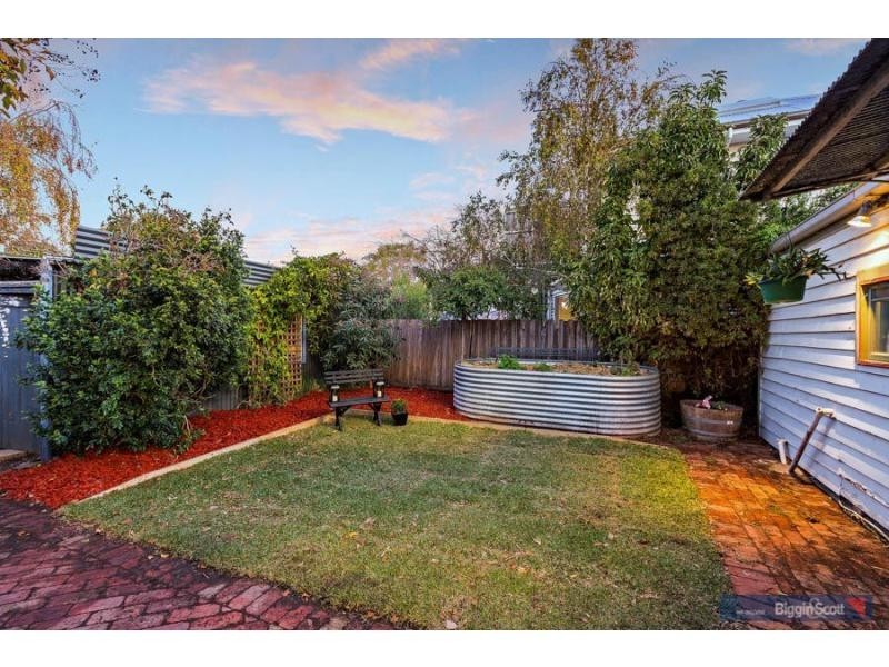 47 Queensville Street, Kingsville VIC 3012