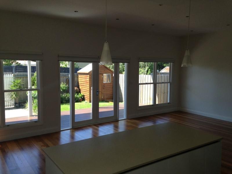 7 Coronation Street, Kingsville VIC 3012