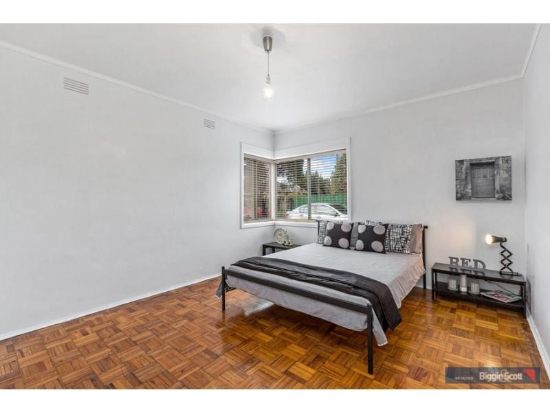 1/68 Kernot Street, South Kingsville VIC 3015