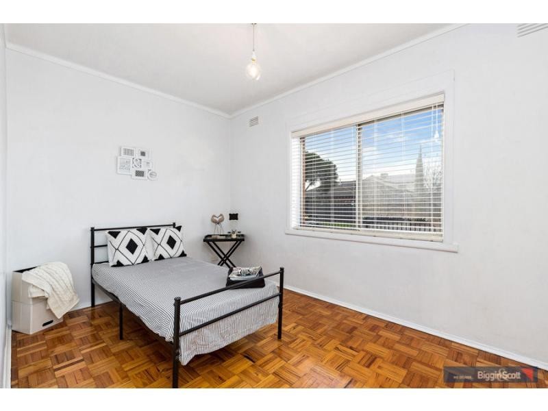 1/68 Kernot Street, South Kingsville VIC 3015