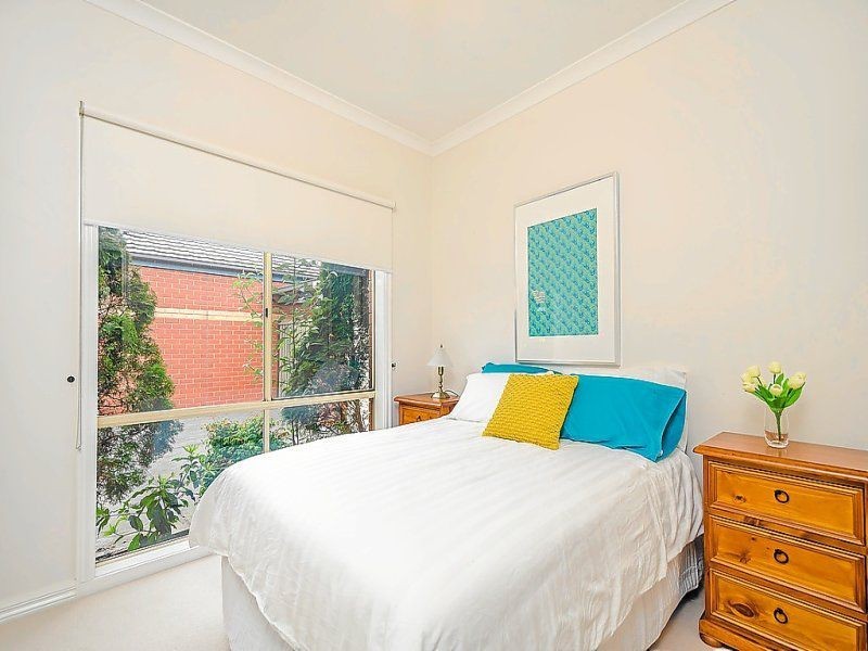 2/49 Charlotte Street, Newport VIC 3015