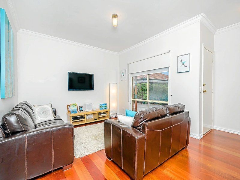 2/49 Charlotte Street, Newport VIC 3015