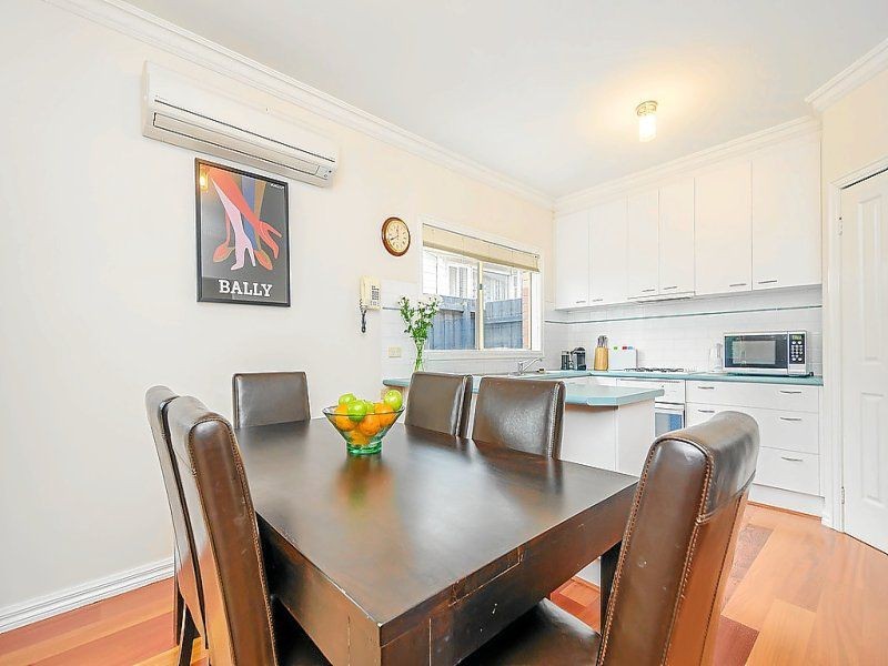 2/49 Charlotte Street, Newport VIC 3015