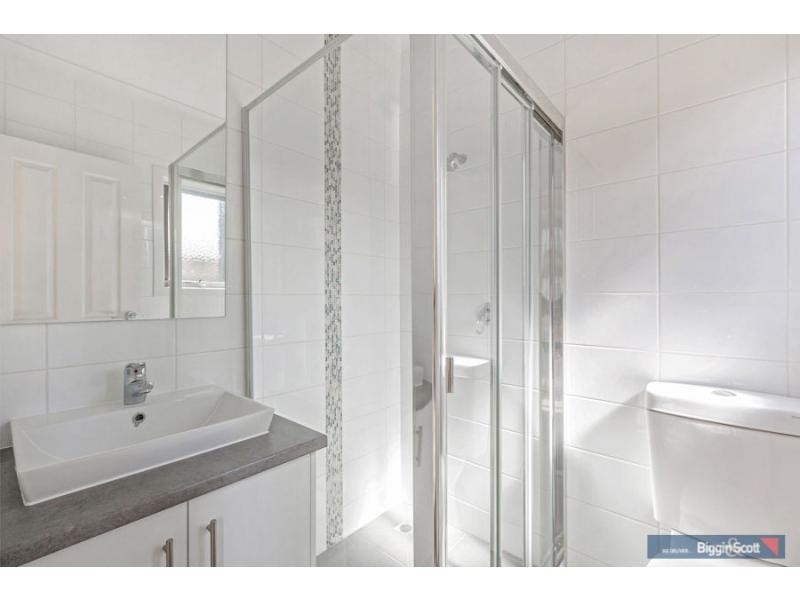 1/17 Clarke Street, West Footscray VIC 3012