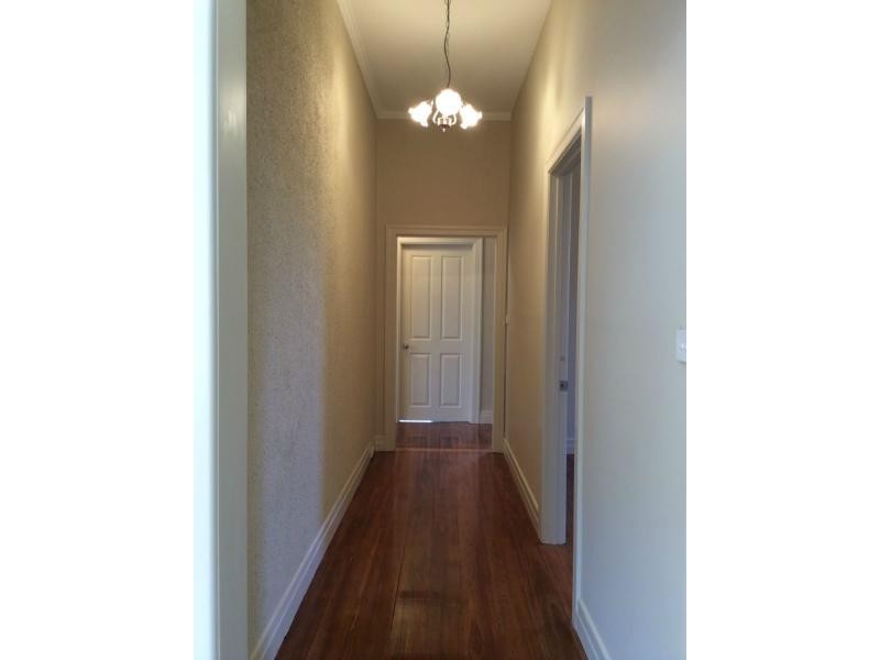 16 Kerr Street, Kingsville VIC 3012