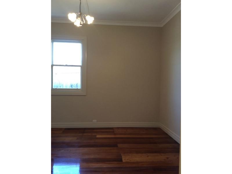 16 Kerr Street, Kingsville VIC 3012