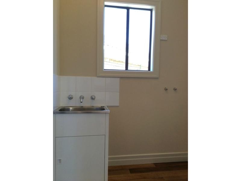 16 Kerr Street, Kingsville VIC 3012