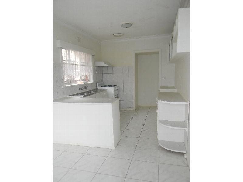 15 Wallace Street, Maidstone VIC 3012