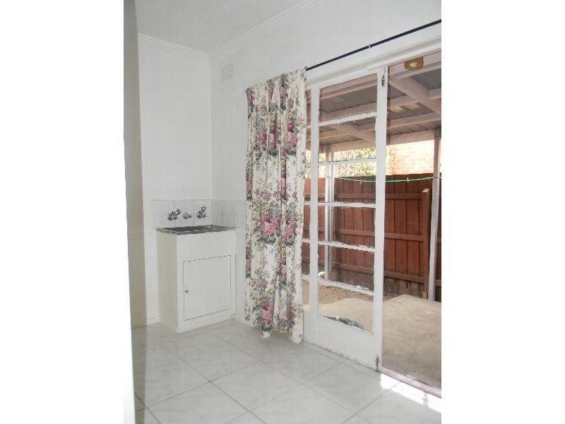 15 Wallace Street, Maidstone VIC 3012