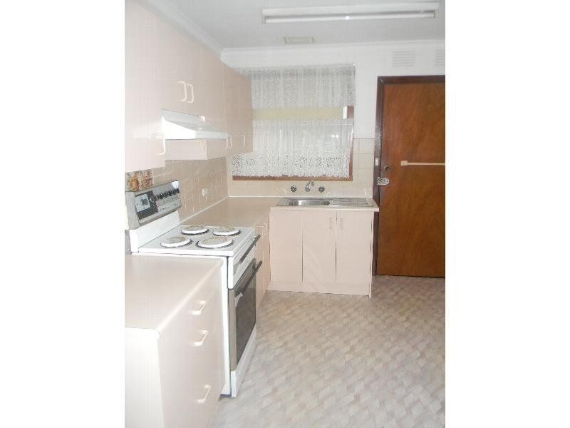 2/9 Carmichael Street, West Footscray VIC 3012