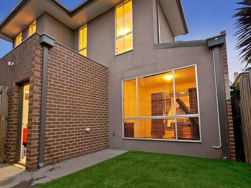 2/6 Beaumont Parade, West Footscray VIC 3012