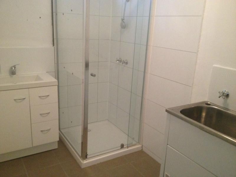 2/43-45 Ballarat Road, Footscray VIC 3011