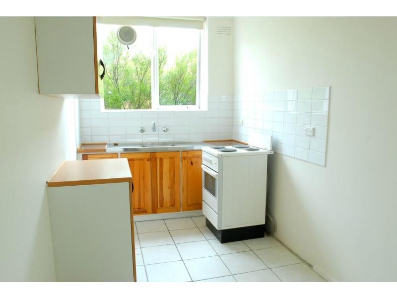 11/12 Eldridge Street, Footscray VIC 3011