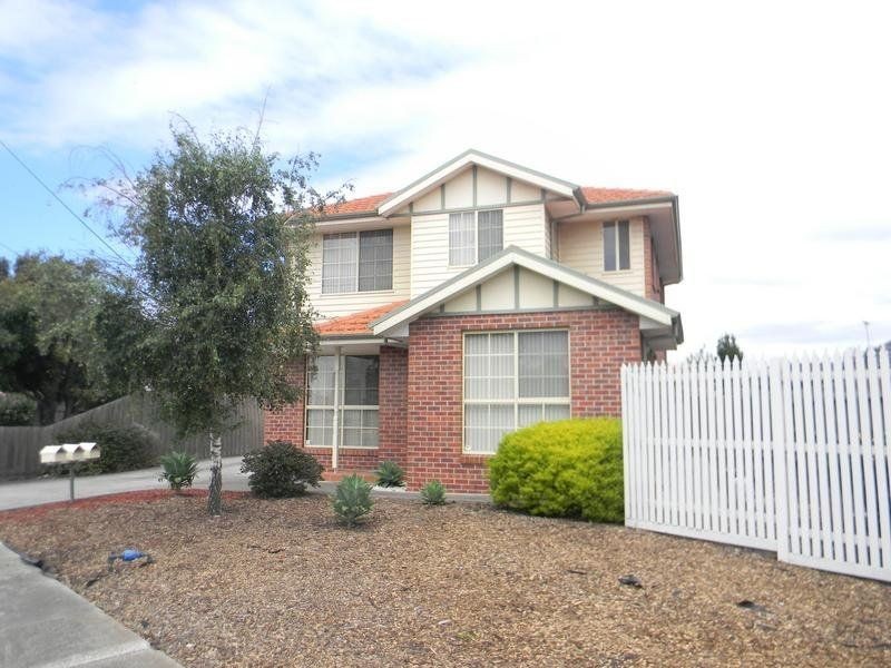 1/24 Millers Road, Brooklyn VIC 3012