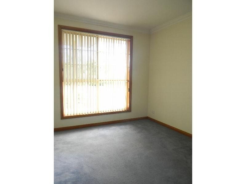 1/24 Millers Road, Brooklyn VIC 3012