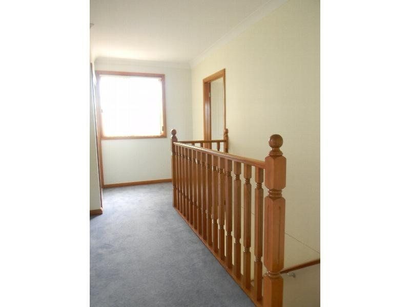 1/24 Millers Road, Brooklyn VIC 3012