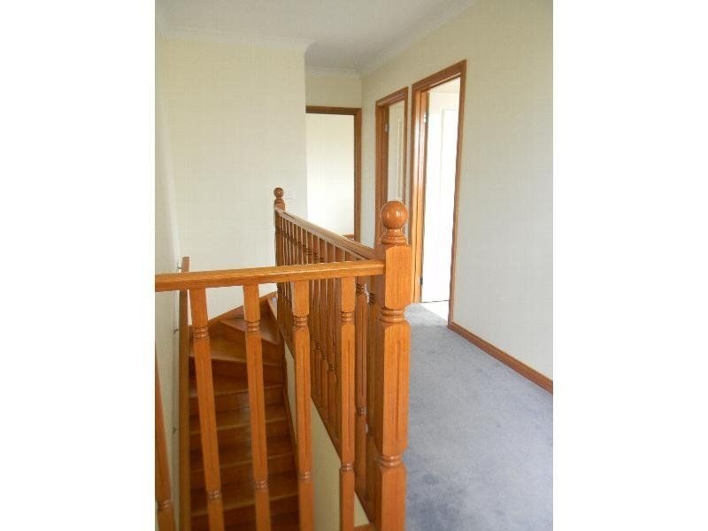 1/24 Millers Road, Brooklyn VIC 3012