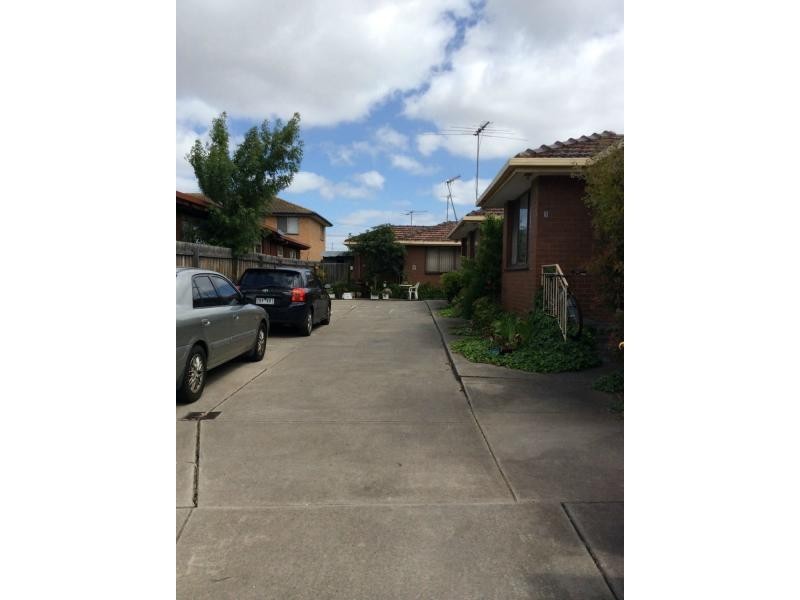 3/2B Saltley Street, Spotswood VIC 3015