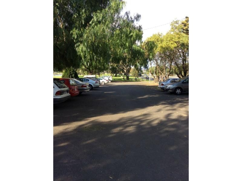 4/2-4 Ballarat Road, Footscray VIC 3011