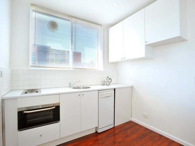 8/73 Kingsville Street, Kingsville VIC 3012