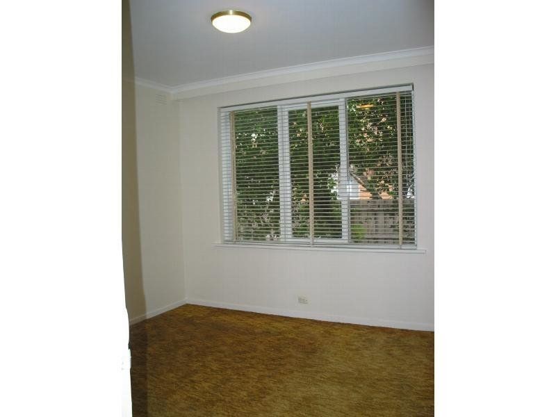 8/17 Kingsville Street, Kingsville VIC 3012