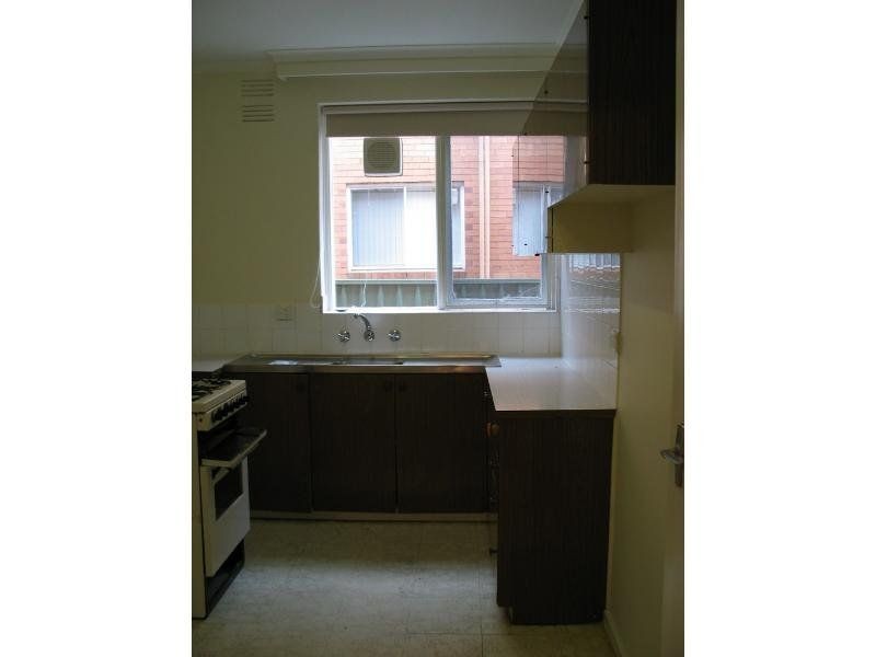 8/17 Kingsville Street, Kingsville VIC 3012