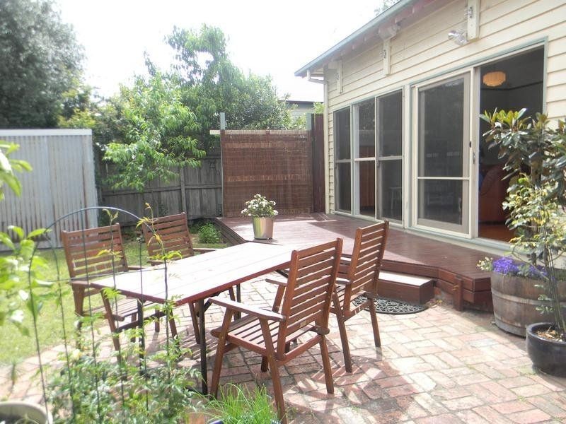 9 Dove Street, West Footscray VIC 3012