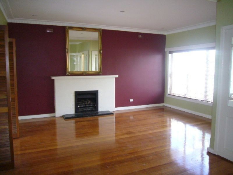 6 Dunedin Street, Maidstone VIC 3012