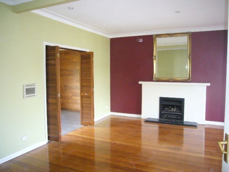 6 Dunedin Street, Maidstone VIC 3012