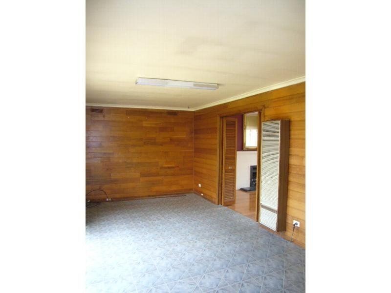 6 Dunedin Street, Maidstone VIC 3012