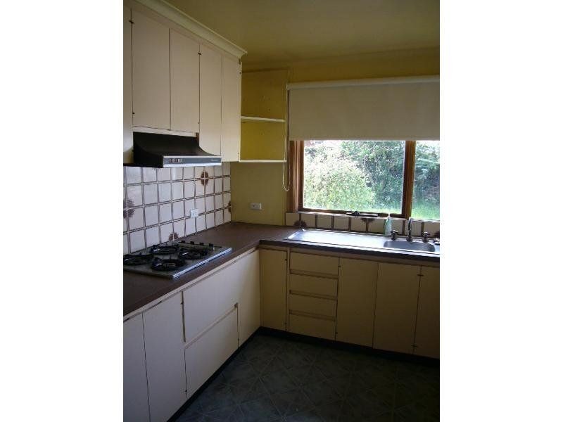 6 Dunedin Street, Maidstone VIC 3012