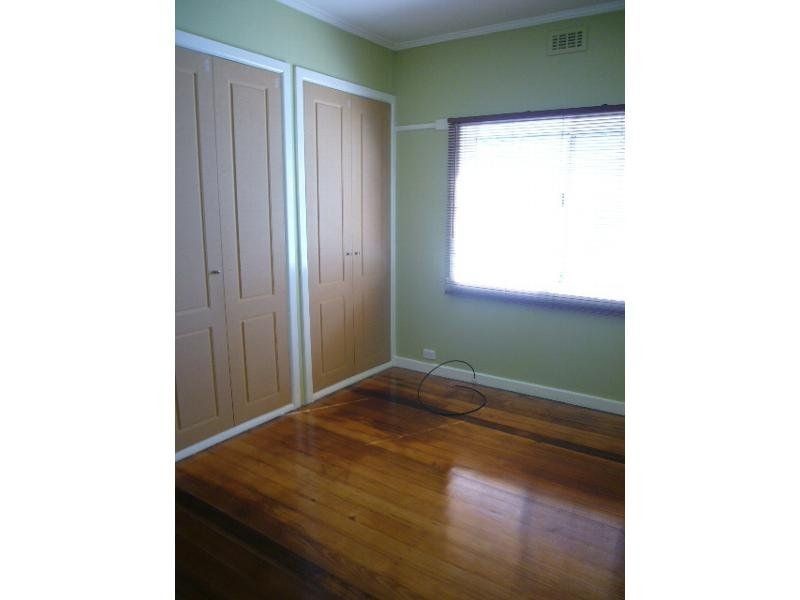 6 Dunedin Street, Maidstone VIC 3012