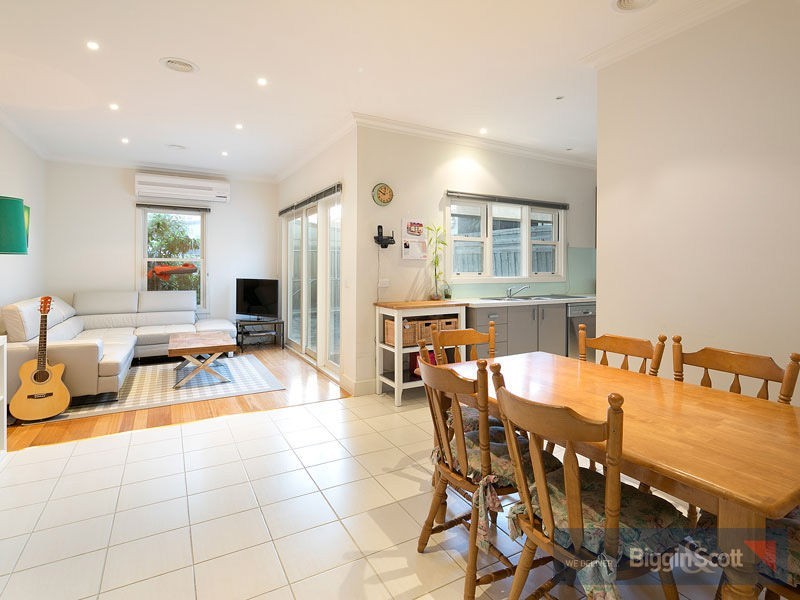 102 Coronation Street, Kingsville VIC 3012