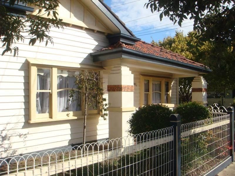 33 Newcastle Street, Yarraville VIC 3013