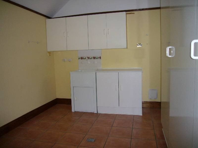 90 Queensville Street, Kingsville VIC 3012