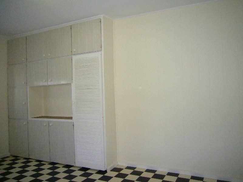 24 Pentland Parade, Seddon VIC 3011