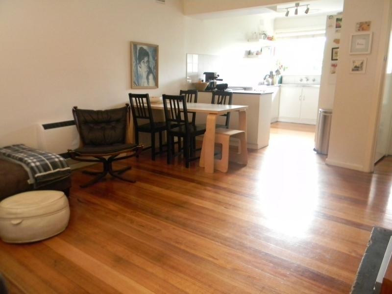 Unit 2/28 Ormond Road, West Footscray VIC 3012