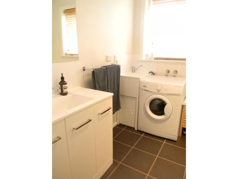 Unit 2/28 Ormond Road, West Footscray VIC 3012