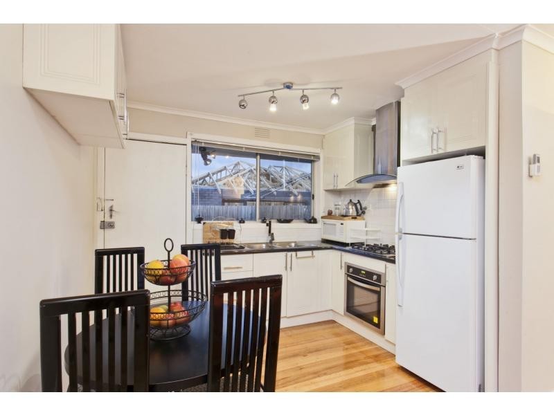 4/93 Blackshaws Road, Newport VIC 3015