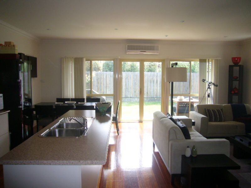 8B Muir Street, Spotswood VIC 3015