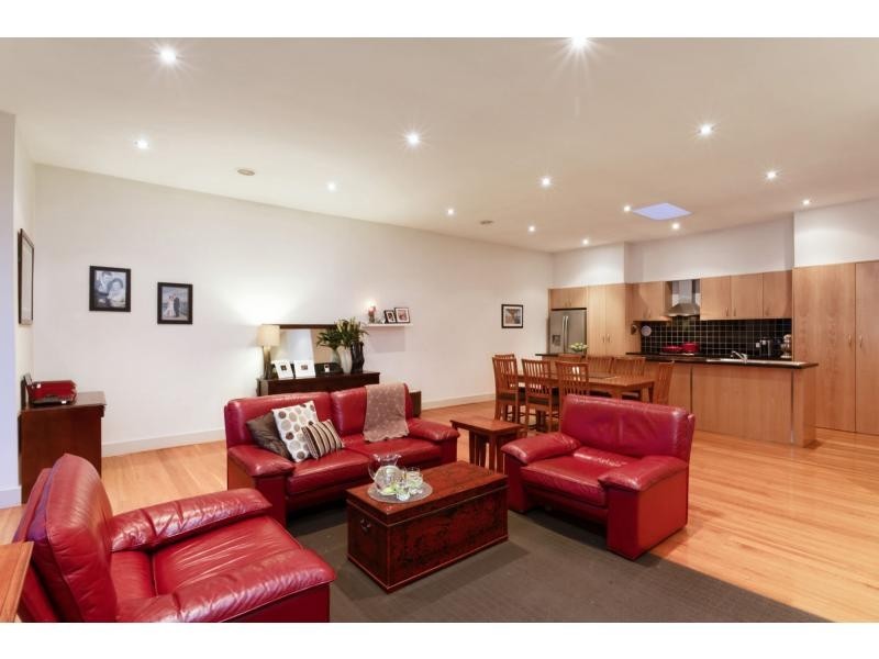 61 Greene Street, South Kingsville VIC 3015