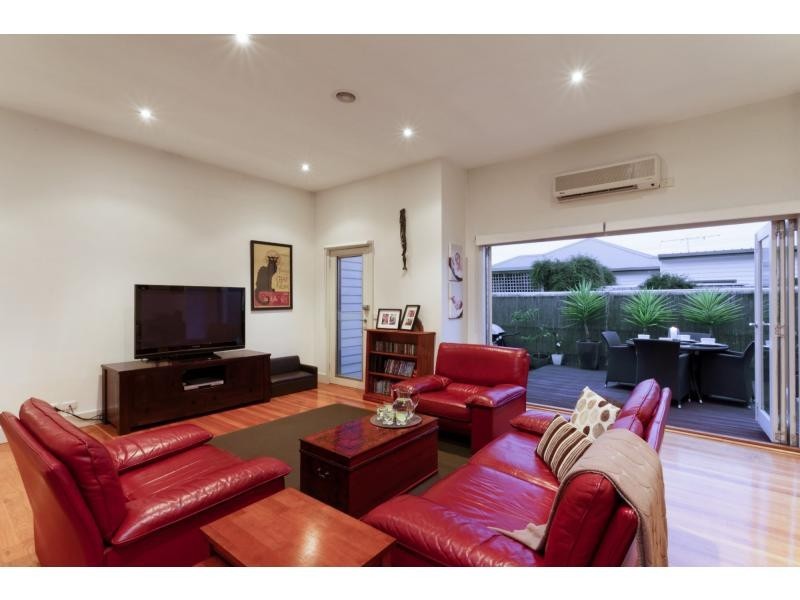 61 Greene Street, South Kingsville VIC 3015