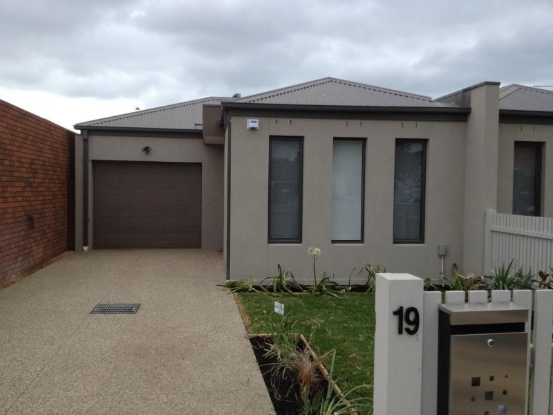 19 Ararat Street, Altona North VIC 3025